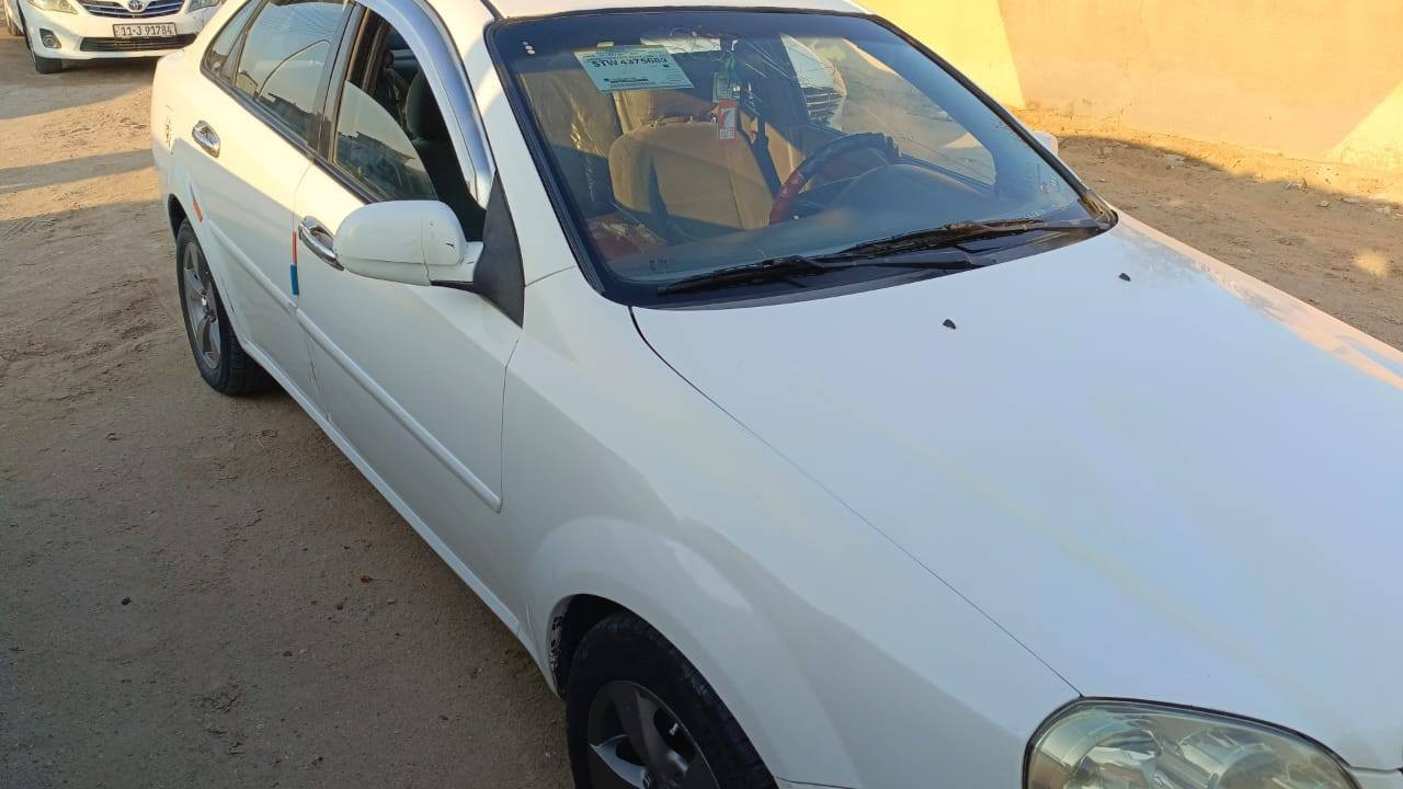 سلام عليكم للبيع اوبترا خليجي 2006 نضافة خير من الله 
كير مكينة فول نضافة بيها فقط جاملغات الامامية صبغ 
السياره بعد احله من الصوره السعر 68 وبيها مجال بصيط 
مكان السياره بغداد المدائن غير متواجد عالفيس هاتف ***********
