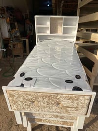 سرير خشب • ١٩٠×٨٥ • الشطرة