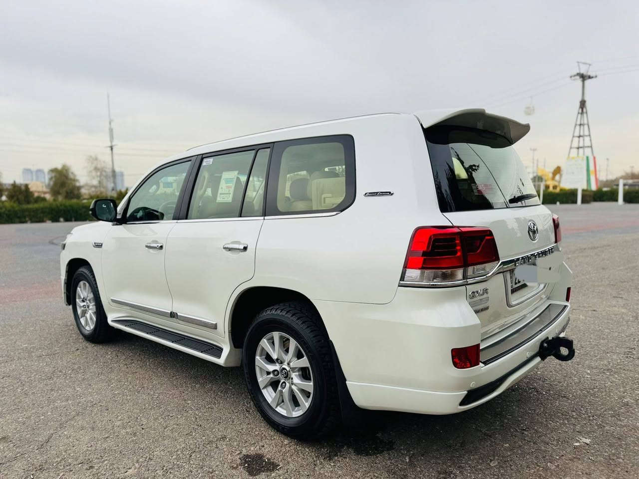 تويوتا لاندكروز ٢٠١٧ فول مواصفات ٨ سلندر شركة ساز وايت إيدشن السياره مكفول كفالة عامه فقط شبر صبغ جاملغ خلفي 
الرقم أربيل جديد ماشي ١٧٨ ألف حقيقي السعر(٤٥٥)ورقة قفل 
تلفون*********** بي واتساب 
مكان أربيل
