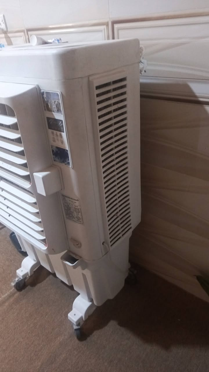 مبرده للبيع جديده ام ريموت ستخدام قليل سعره175 للتصال واساب او ع خط ***********
