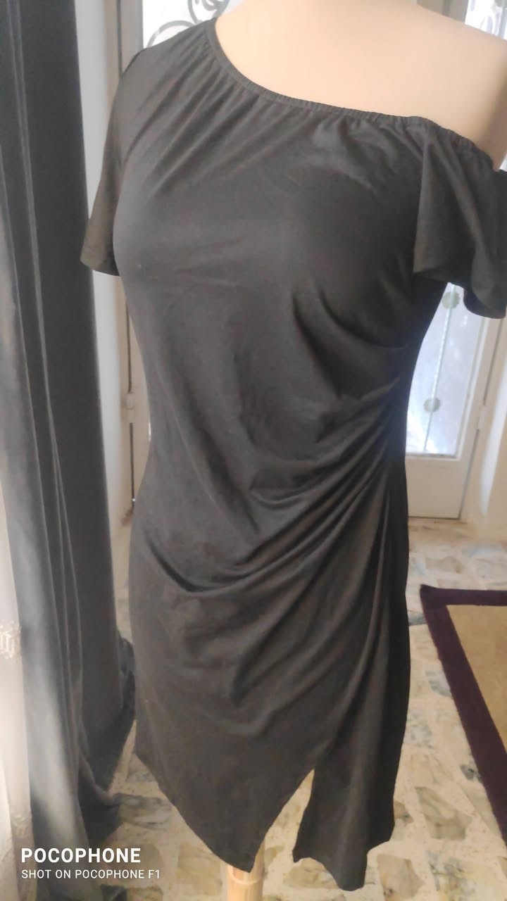 عندي تصفيه نسائي شي أن واي اف ٤٥ قطعه ب ٥٠ الف شامل التوصيل بيها شلحات صيفيه وتوبات شورت وستره  هيج اشياء تفيد اهل البسطيات والمشاريع الصغيرة اكرر تصفيه تصفيه مو ادخلين ادورين قطع فخمه وستندر من الشركه متجي بهيج سعر تصفيه تصفيه هذه بعض القطع الي تفيده يحجز على الخاص كولشي وضحت


**إذا كنت صاحب هذا الإعلان وتريد حذفه لأي سبب، رجاءا أرسل رسالة إلى الدعم الفني**