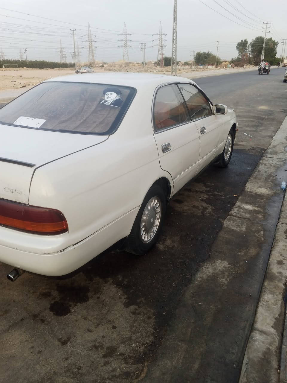 السلام عليكم بطه متصل للبيع موديل 2000 مكفوله كفاله عامه ماعدى  مرشوشه جماليه   مكينه كير جدد   حداديه جديده تبريد شغال للاستفسار *********** مكان كربلاء
