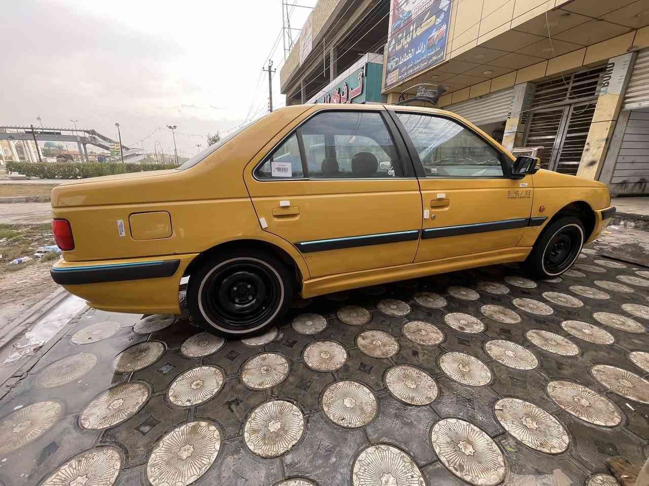 سلام عليكم بيجو بارص موديل 15 بيها بس باب  الصدر صبغ  شويه  وصدر  نص ونص  السعر 45  الا تصال   ***********
