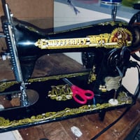 مكينة خياطة • بدون ميز