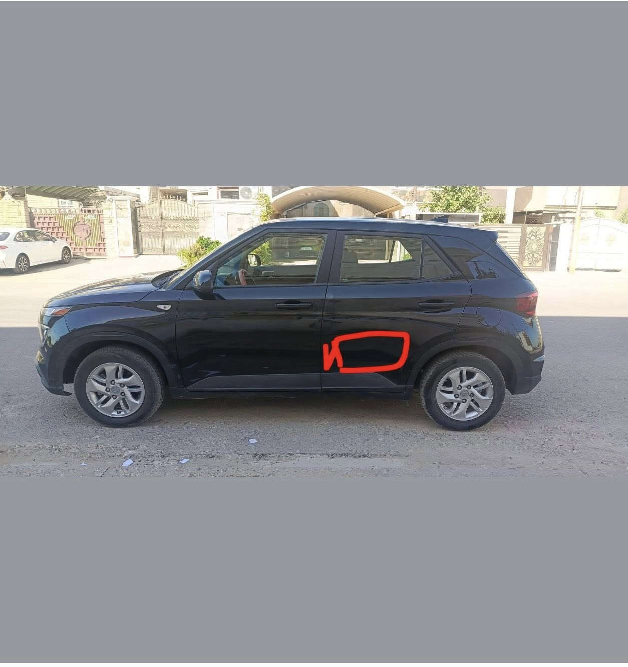 السلام عليكم هونداي ڤينو موديل 2021 وارد أمريكي  رقم أربيل دولي تريد تحويل أو وكاله 

حادث  موضح بالصور  بارد اقل شبر بالجاملغ الأمامي  وصبغ نص باب خلف السائق موضح بالصور بدون تبديل  بدون ايرباك بدون دواخل  

محرك 1600  دوش تحكمات ستيرن جهتين شاشه كبيره وكامره اصليه  تحديد مسار نظام ايكو  

مكان السياره بغداد 

السعر 128.          للاستفسار ***********.
