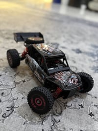 سيارة 1/12 • قطعة نادرة • 80 كم/س