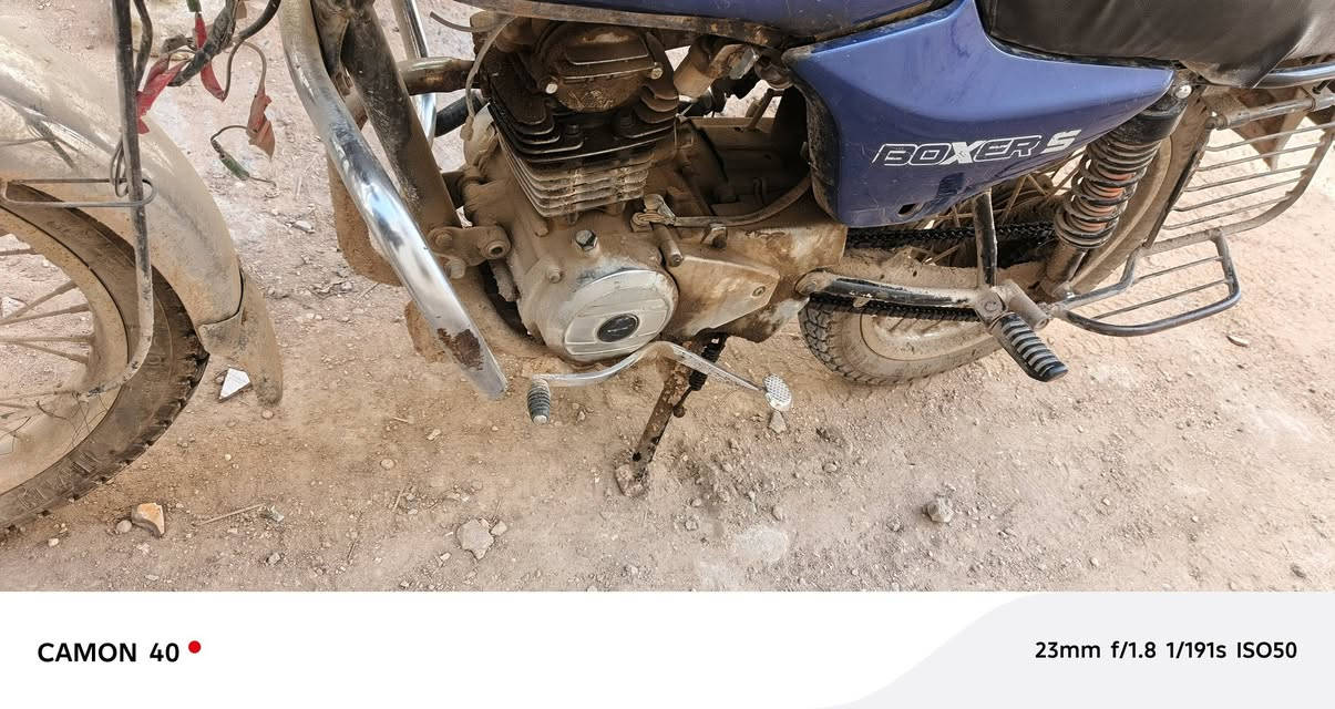 دراجه بوكسر موديل 2020 كلك اكفلها لك اوراقها ضاعن عندي دراجه تشتغل كلشي مابيها بس خيط بخار السعر 250وبيها مجال حك الجيه ***********
