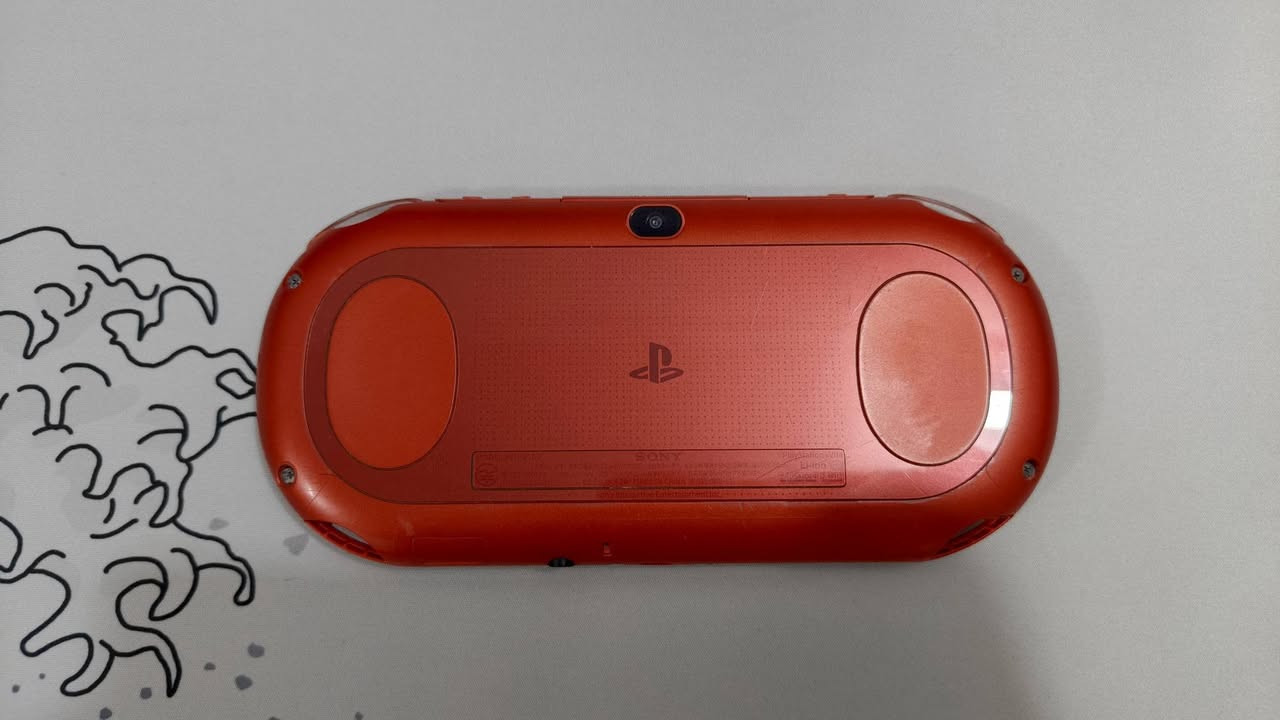 PS VITA 2000 slim
⭕ استيراد ياباني 

⭕اللون أحمر معدني metallic red نادر ومميز ✨ 

⭕الجهاز شغال وجميع وظائف الجهاز شغالة (اللمس، الكميرات ، الأزرار) بيه شخوط خفيفه بالبدي لكن ما مأثره على اللعب وبيه كسر بسيط جدا باليسار مثل ما موضح بالصور أيضا ما مأثر على اللعب. 

⭕الجهاز مهكر تهكير كامل ثابت enzo وبيه ألعاب قويه وبيه محاكيات تشغيل ألعاب psp , ps1 ، ☢️ متجر لتنزيل كل ألعاب ps Vita, psp, ps1, psm. ويحتوي على التطبيات والألعاب التالية جاهزة للعب : (موضحة بالصور) 

🟢  تجي وياه هدية 🎁 ادابتر sd2vita و SD 64g ، وكيبل شحن (كلهن مشتريهن على حسابي ) (مايجن وي الجهاز) 👍

🟢 السعر 220 ألف وبي مجال للشراي
 
🟢 عنواني النجف الأشرف 

 يتوفر توصيل لكل محافظات العراق 🇮🇶


**إذا كنت صاحب هذا الإعلان وتريد حذفه لأي سبب، رجاءا أرسل رسالة إلى الدعم الفني**