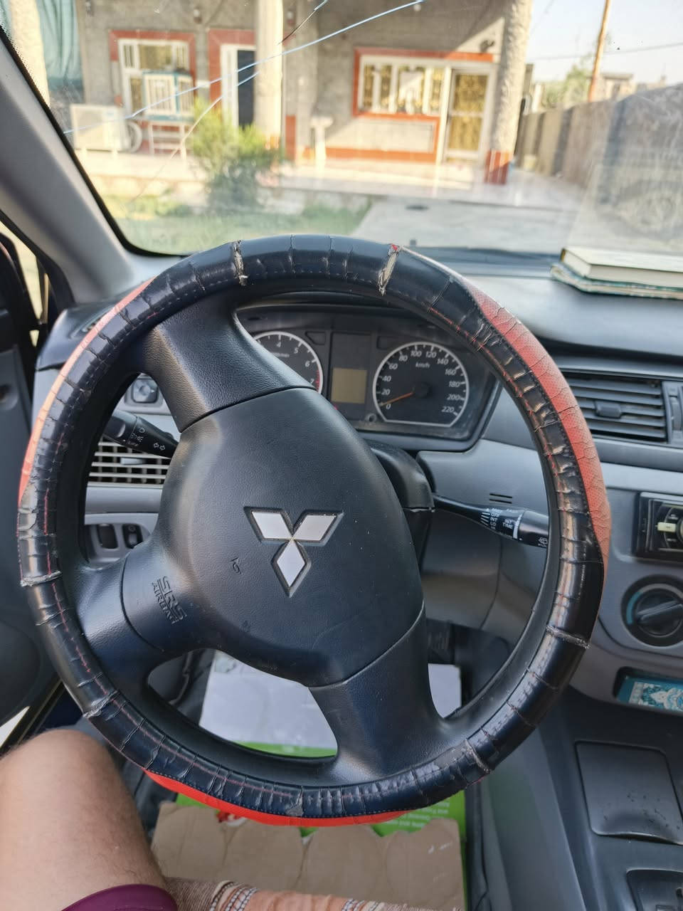 #من رخصت الادمن
سلام عليكم سياره لانسر 2011 محرك وگير خير من الله رقم بغداد دولي تحويل بنفس اليوم السعر78 
الاتصال ع ***********
***********

مكان السياره ديالى الخالص
