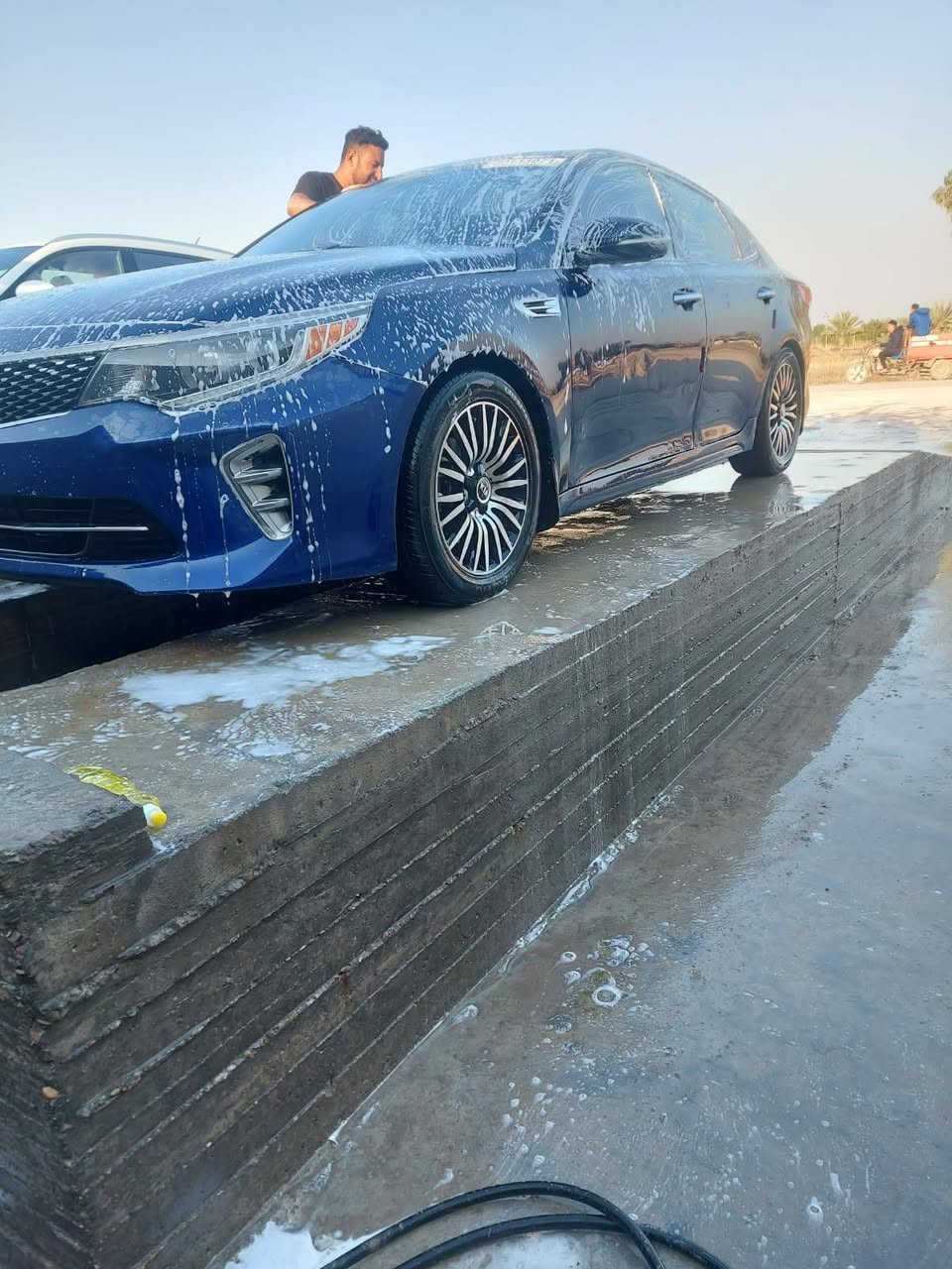 سلام عليكم البيع السياره جديده وجاهزه من كلشي مابيه نقص حادث السيارة جاملغ وبنيد فقط موديل 17  معروض 125وبيه مجال بصيط مكان السياره جباله رقم الهاتف ***********
