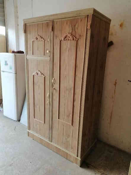 السلام عليكم يتوفر كناتير بوفيات شغل درجه أوله اسعار مناسبه جدا العنوان بعقوبه كاطون الرازي شارع ابو رباح قرب مرطبات لسيد مزاد ابو كرار الغريباوي ***********
