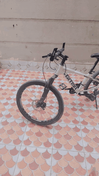 بايسكل حجم 26لبيع 
***********
