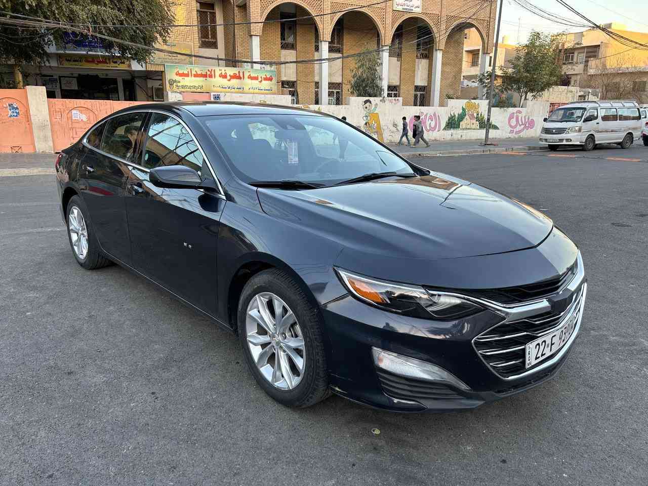 ماليبو وارد امريكي
موديل 2023 ماشيه 35 الف ميل 
بأسم شركه تريد تحويل تريد وكاله 

المواصفات LT
♦️ بصمه ابواب + جنطه
♦️ تشغيل عن بعد 
♦️رادار امامي
♦️ قياده ذاتيه 
♦️ تحديد مسار 
♦️محرك 1500 توربو ✈️
♦️سايد بريك بصمه
♦️مانع انزلاق
♦️لدات اماميه نهاري 
♦️اوتو بريك /توقف ذاتي عند الاقتراب 🚳
♦️كشنات تدفئه + كهرباء ⚡️ 
♦️تبريد مناخين منفصل SYNC
♦️تبريد قطعتين امامي خلفي بيانو 
♦️شاشه كبيره تدعم 📲Android Auto/car play
♦️خرائط Gps📌
♦️كامره خلفيه دواره  📷 
♦️كروز مثبت سرعه
♦️شاشة ضبط واعطال بل دشبول
♦️منافذ USP/ 12V /Tip C
♦️مانع انزلاق ⛔️
♦️حساس اطارات
♦️4 دسك/ Abs
♦️السياره ماشالله جاهزه من جميع النواحي  
♦️اطفاء ذاتي عن التوقف 
♦️ ويل كب  17
♦️تحكمات جهتين 
     مانع تصادم 
    الجام الامامي اوتو

  حادث امريكا دعاميه اماميه وطاك ايرباك دركه ورجل  

وبالعراق نطخت نفس المكان ونصبغ البنيد والجاملغ وربع الباب وطك ايرباك دشبول والتكم (بس ايرباك الكشنات سليمات )
لا لغد لاشاصي لا دواخل وصور الحادث والسونار بالمنشور 
 
كير محرك شاصي اللغد تبريد صدر  كله مكفول 

للاستفسار ***********
السعر 115$ وبيها مجال كلش قليل 
العنوان بغداد الكاظميه شارع اكد
