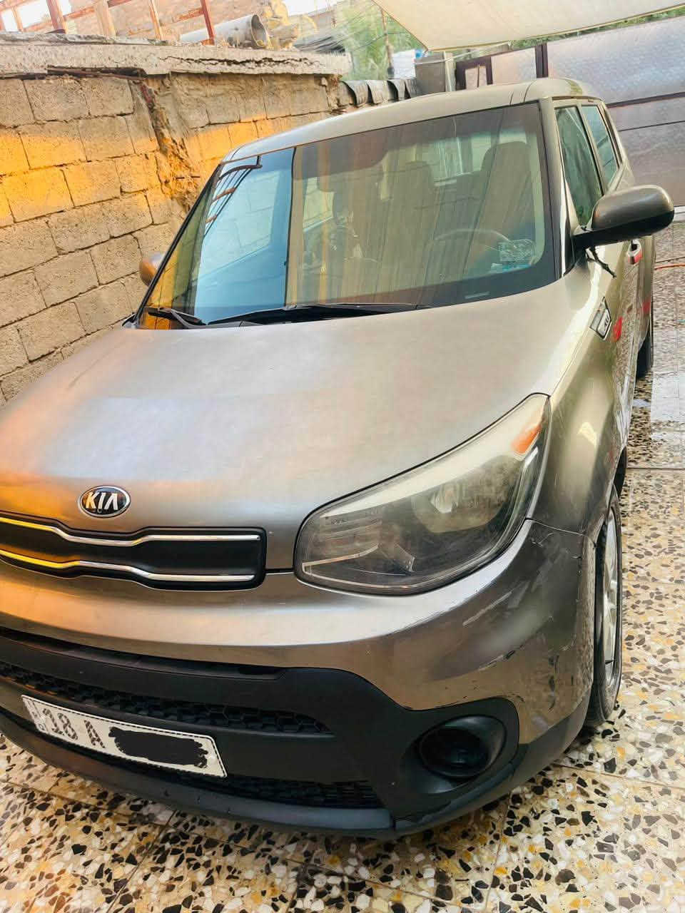 للبيع كيا سول 2018 وارد أمريكي
سيارة شبابية وعملية تبارك الله نظافة من داخل ومن برّه
🚘 محرك 1600 GDI اقتصادي وممتاز
📆 موديل 2018
🛣️ ماشية 100 
❄️ تكيف ممتاز
⭕️ تحكم أستيرن
🪑 صالة نظيفة
⚙️ استعمال خفيف والسيارة مريحة بالسياقة
💥 حادثها بامريكا بابين مرفق بالصور
🚗 سنوية نافذة إلى 2031 ، الرقم الألماني 
📍مكاني بغداد، السيارة بإسمي تحويل ثاني يوم

💵 السعر: ٩٣ ورقة وبيها مجال بسيط
📞 للاستفسار: ‭***********
