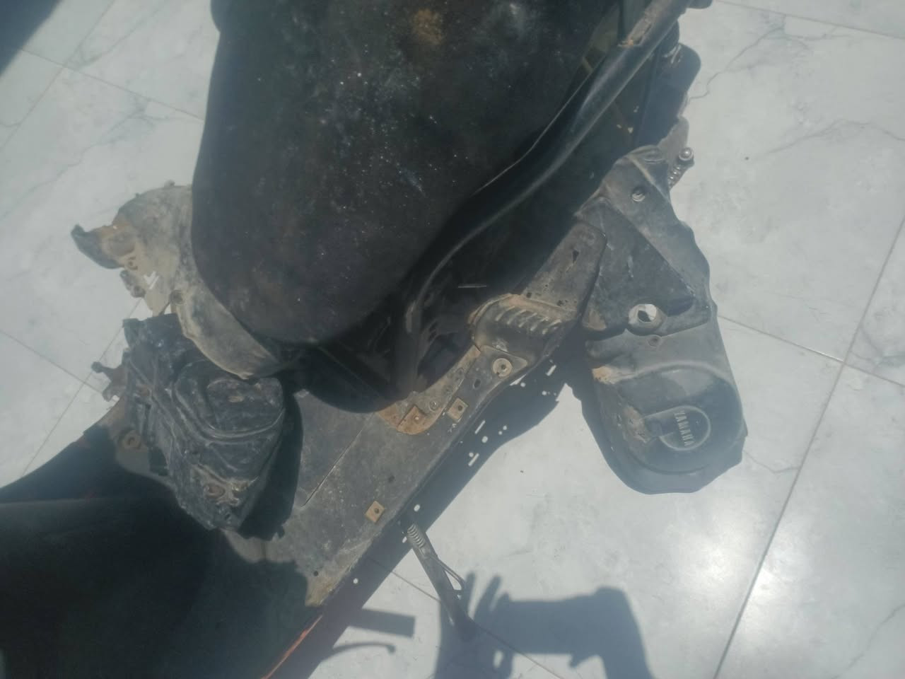 السلام عليكم
للبيع دراجه فراشه خلل محرك بس ابيع 

غراض نظيفه جدآ 

١-كابريتا جديده جدآ 

٢-تايرات جديده 

٣-صالنصه جديده 

يعني الي ياخذها يريد يصلحها يعيدها دراجه جديده يستفاد منها يريد يفصخها ويبيها بكيفه 

ابيع كوم حديد بس جديد 

العنوان كربلاء حي المهندسين 

للأستفسار الأتصال على الرقم 

***********
