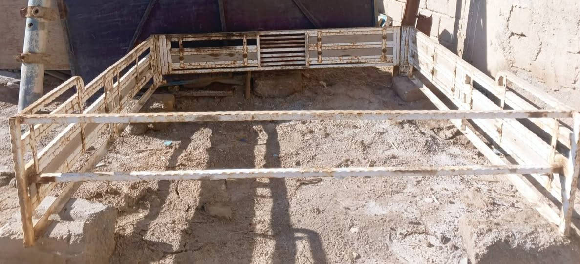 سلام عليكم
محجر للبيع جديد بسعر مناسب 

. 

المكان: السماوه ناحية الدراجي 

$سعره ١٦٠$الف 

رقم الهاتف 

***********
