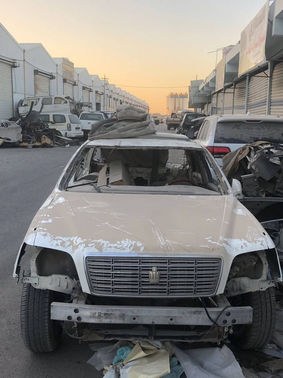 السلام عليكم ملكة للبيع دوات دوات 
سستم موجود حاويه جديده حداديه جديده 
اربع دكم مكينه وكير جديدة 
25وبيها مجال 
سياره دعميات لايتات جديده بس سمكره 

***********
البصره
