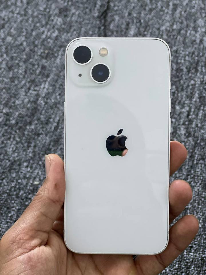 السلام عليكم ايفون 13 عادي جهاز مبدل شاشه تفصيخ مال جهاز ثاني اصليه الشاشه كفاله بطاريته ٧٧ بلاديه نضافه جهاز ١٠٠٪؜ بجيس  السعر 325 الف بس  شراي يتصل خاص ماكو. ***********
