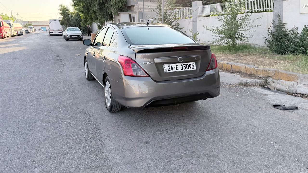 نیسان ڤێرسا مودیل 2017 ئەمریکی
گێرتوماتیک ڤولیوم ئاوێنەکارەبا
شاشە ئایپات پشتی کامیرا 
سێ پارچەی سبوغە داخلی جوانە
تایەی نويیە بێ مەسروفە تبریدمزبوت
گێرومکینەی بێ عەیبە خەلەلی نیە
سەنەوی رەقەم هەزەی   نوێیە 
تحویل غرامەی بەشەرتە سعر 78$
ژم ***********شوێن هەولێر أربيل, العراق

