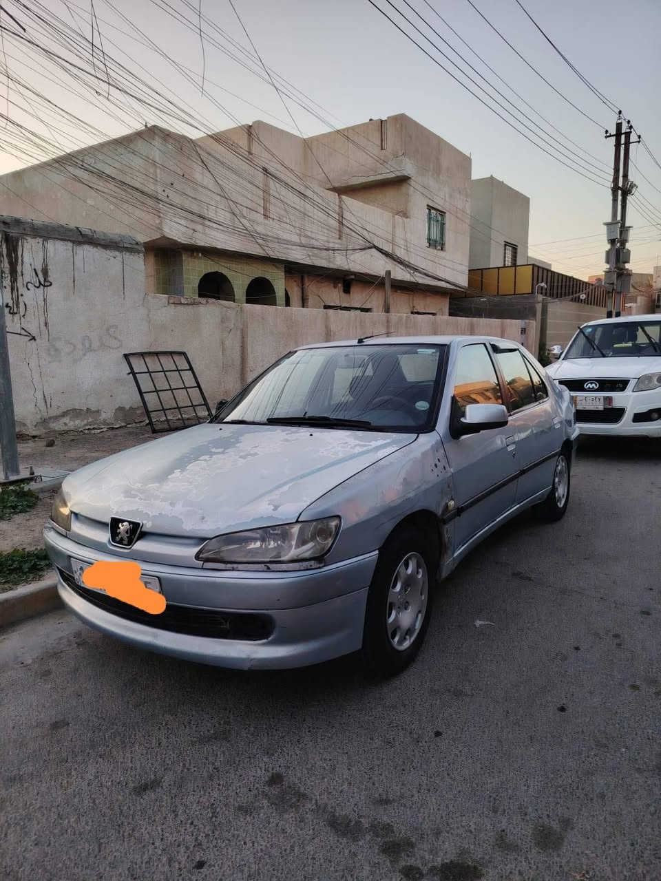 السلام عليكم أحبتي الغالين رمضان كريم عليكم عدي هاي البيجو للبيع رقم بغداد
مكينة لوك وكير خير من الله وصدر امامي خلفي قبل شهرين مبدل كامل
تايرات تخم جديد قبل مدة مبدلهن راديتر جديد مي أخضر السيارة ماشاء لله مكانها بغداد سيدية شارع الخيزران للتواصل *********** السعر ٤٠  ورقة مع العلم الكشر الخارجي كم ملاحظة بي والسلوك كلشي بي سيارة ام الخبزة
