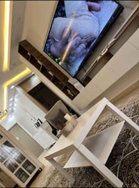عندي شقه لليجار 140م طابق ثاني بل B2 الشقه بيه سبالت وكاونتر وغرفت نوم...