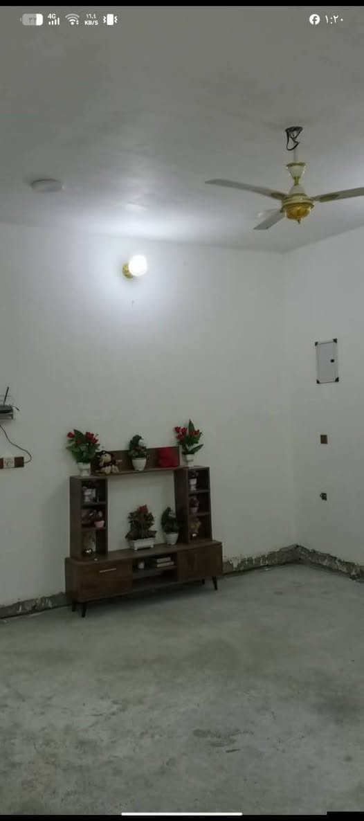 سلام عليكم ورحمة الله 

يوجد دار للبيع ☑️
المساحه 185 متر ☑️
يتكون الدار من غرفتين نوم وصاله وحمام ومطبخ واستقبال 
ومناور وصحيات بيت مرتب أي نقص مابي فقط الأرضية صب الدار عقد زراعي وبي معامله تطويب مستلمين الوصل ☑️☑️
موقع الدار☑️👇
الأنبار الفلوجه حي المختار مقابيل جامع الخناجره 📍☑️
أي ستسفار الاتصال
***********
العز للعقار والمقاولات العامة ☑️
