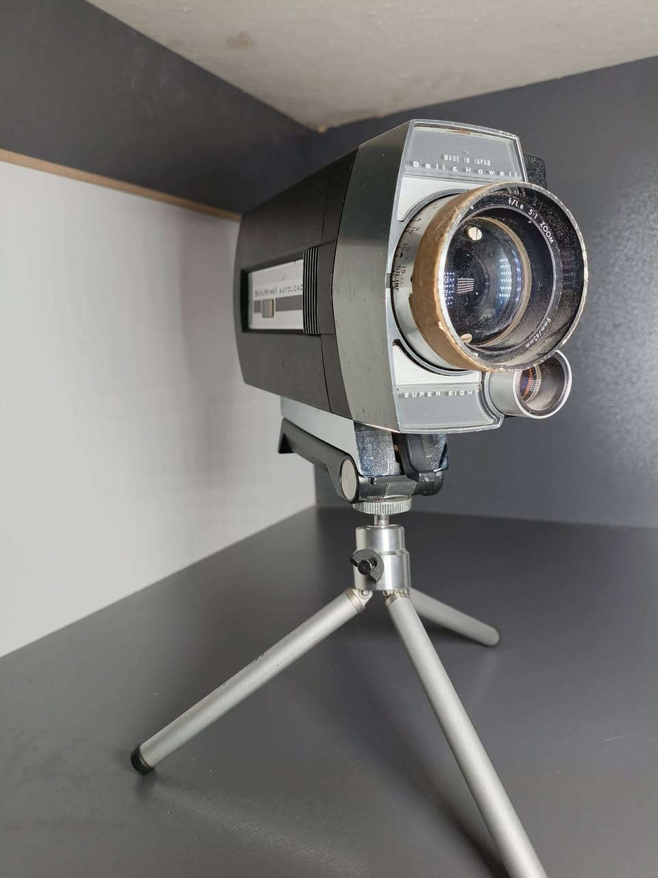 سلام عليكم 
كامره انتيكا قديمه 
السعر 25 الف


**إذا كنت صاحب هذا الإعلان وتريد حذفه لأي سبب، رجاءا أرسل رسالة إلى الدعم الفني**