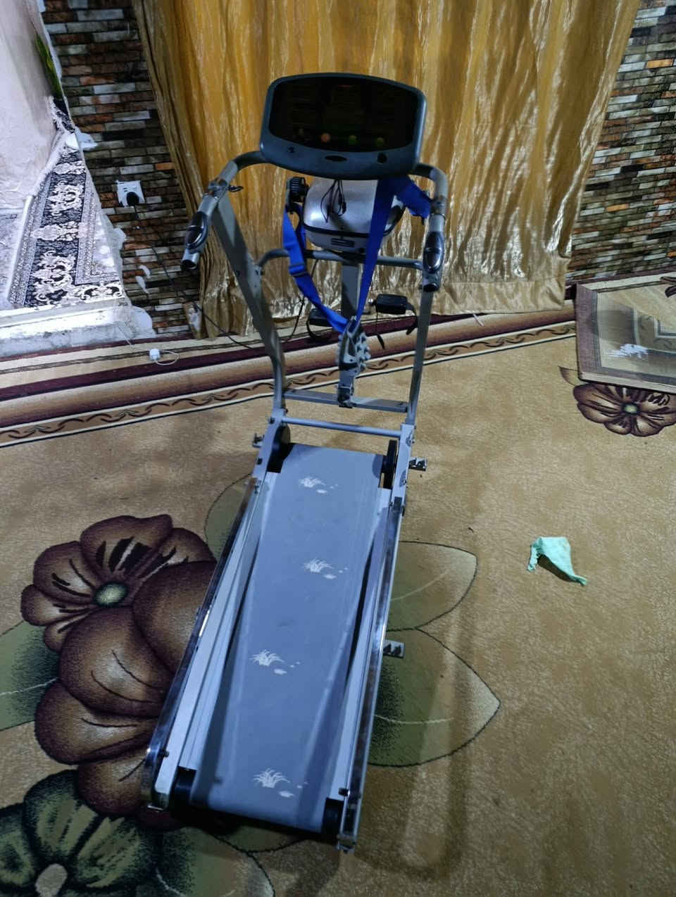 جیهازی ڕاکردن  یاری وورگ یاری  پاسکیل هەمووی پێدەکرێت تەنیا یاری کەمەرەکە بەکارەبایە پاسکیلەکەو ڕاکردنەکە بێکارەبایە 
شتکی زۆرمەزبووتە......تاسەرووی سەت کیلۆ هەڵەگرێت    بێعەیبە 
بەشەرت 
سعری 65هەزار


**إذا كنت صاحب هذا الإعلان وتريد حذفه لأي سبب، رجاءا أرسل رسالة إلى الدعم الفني**