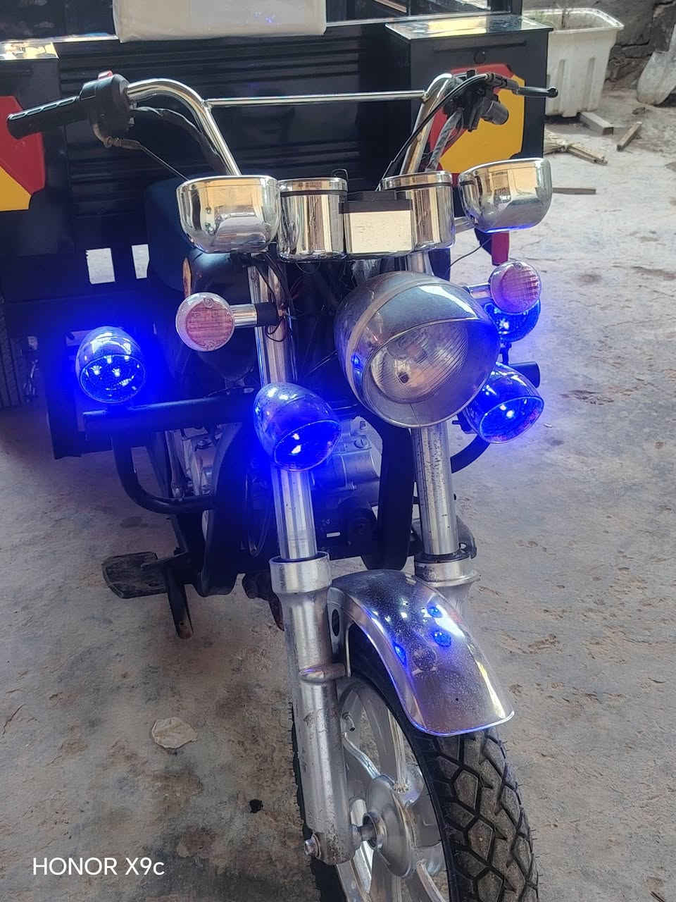 سلام عليكم ستوته مديل 2020محرك 20 خير من الله  صبغ حراري  حلوه  سعر 1450/  بيها مجال  هواي /*********** مكان بابل. اجبله
