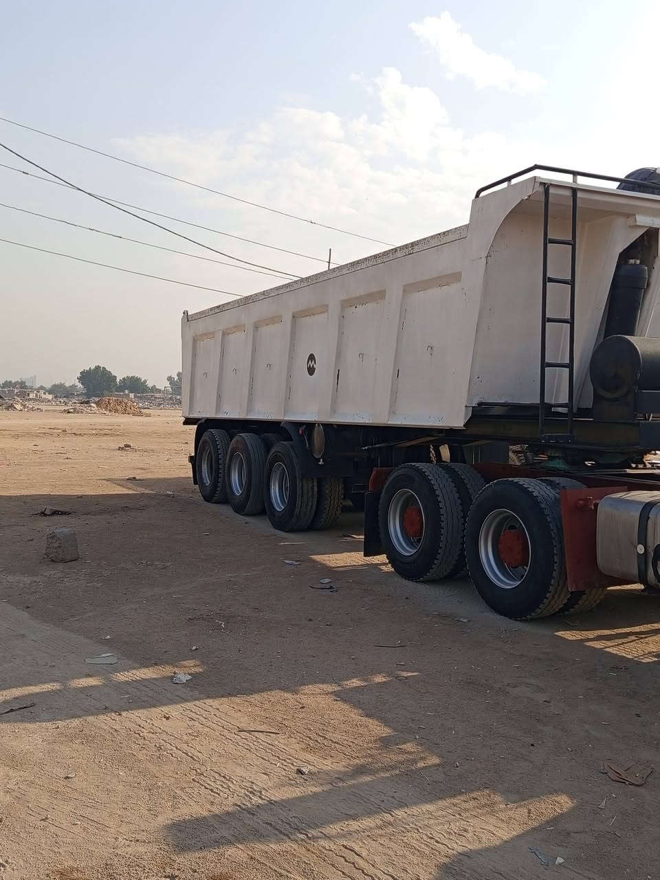 عربانه للبيع جديده مكفولة كفالة عامه دناكير 16 ذرعتها 28مع تعلاوه الاستفسار ***********
