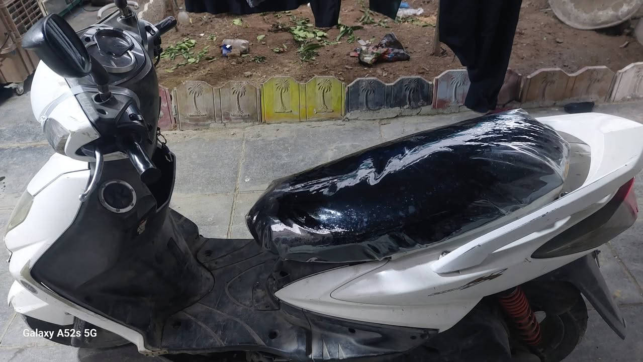 السلام عليكم  سكنس  نوزل خطين للبيع مجفت جديد الله شاهد بس تأخر بالتشغيل الصبح  متوازي  على البيع كوم حديد  اتصل خاص وتدلل الرقم ***********
