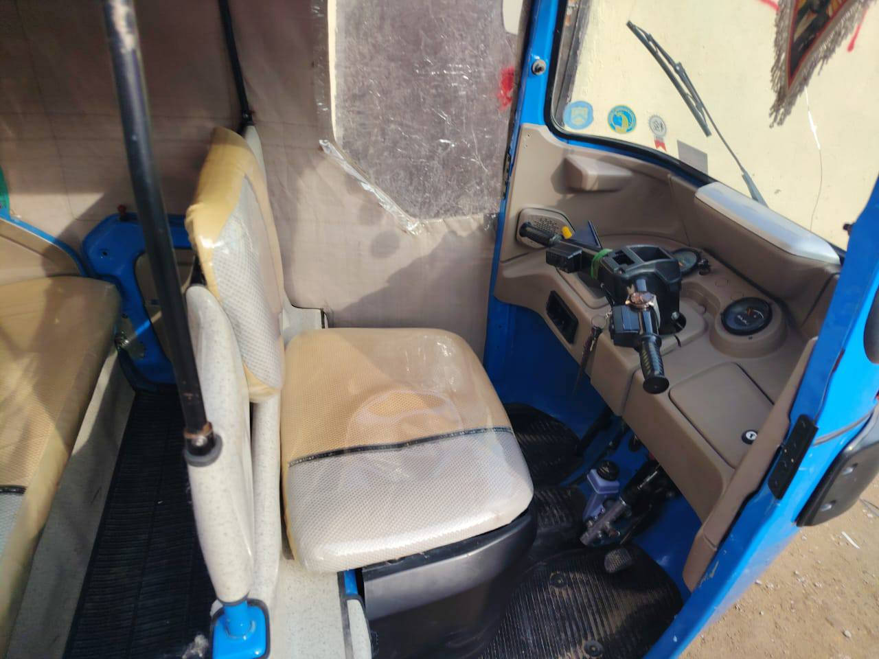 السلام عليكم 
تكتك للبيع موديل 2021
رقم كربلاء مكاني خان نص 
تكتك حله ونضيفه 
مكلف بل نشر 
رقم صاحبه
***********
