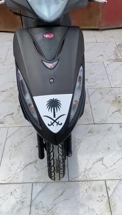 سلام عليكم جي فور للبيع قبل اربع تيام تلعه من الحاويه دراجه جديده على فحص مكينه برغي ما مفتوح بيها كلها شغاله من الطول للطول ما متواجد فيس بس وتساب ونتصال على رصيد سعرها مناسب 700وبيها مجال مستعجل على بيعتها كلش رقمي *********** محتاج وريد ابيعها مستعجل مكاني ناصريه مركز
