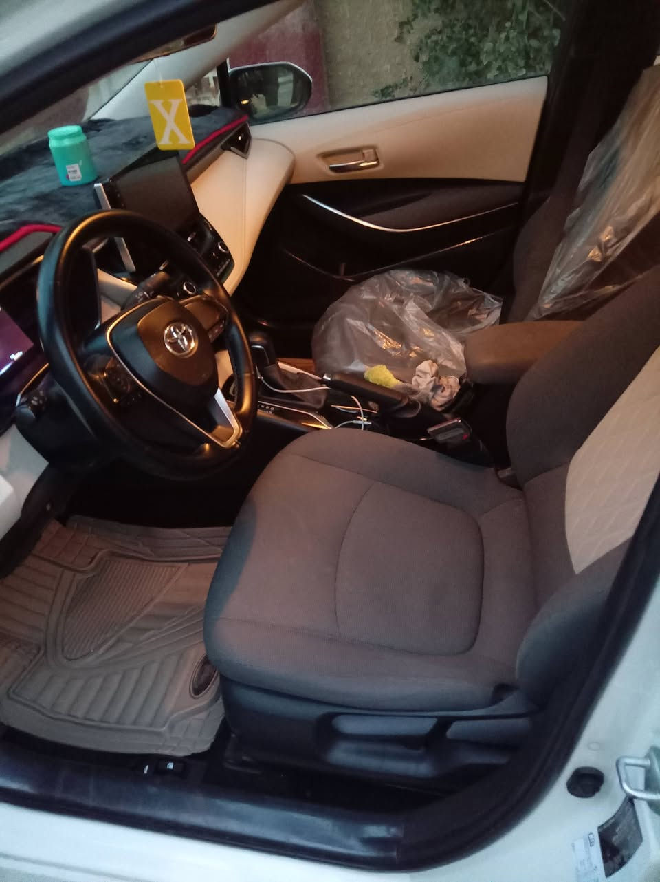 كورولا 20 ساز مكفولة للبيع *********** مكاني واسط ماشيه 80
