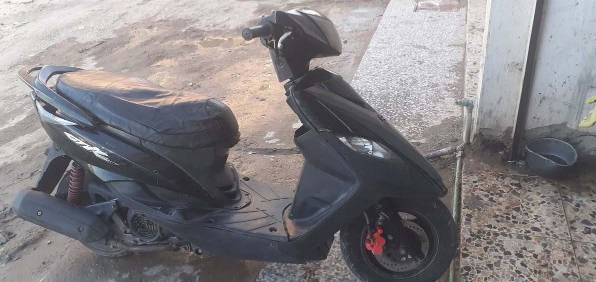 سلام
سلام 
سلام عليكم دراجه ثعلب سلف هندر كهرباته كله شغاله مكينه ناعمه شلع معدل دراجه كله مختم ختم واحد اورقها كامله مكاني غزاليه سعر300شراي يخابره ***********
