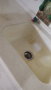 سنك مرمر • خشب ام دي اف • استعمال قليل