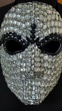 قناع لولو • شغل يدوي • بيج