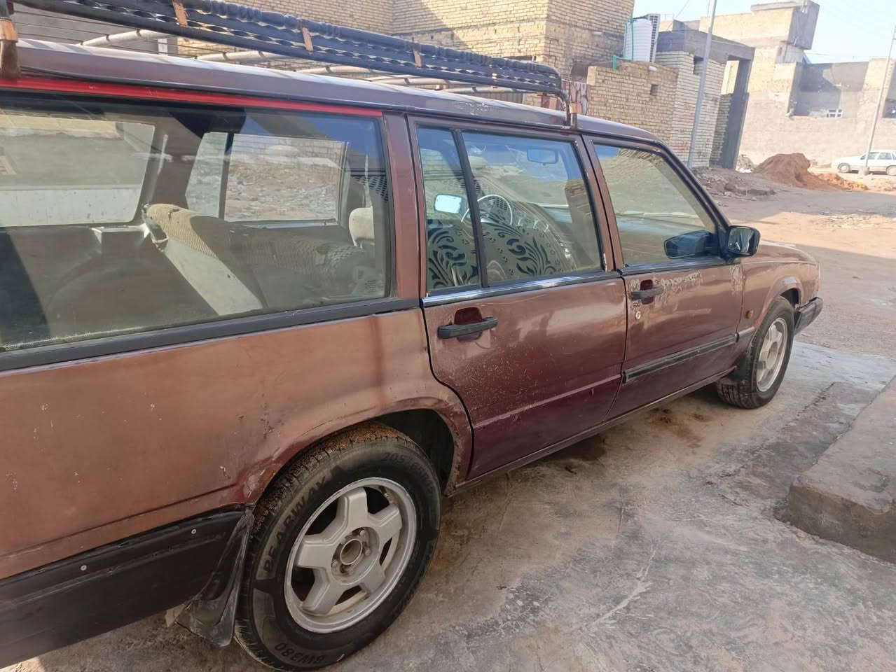 سلام عليكم فالفو حجم 940 مكينة وگير بطة حدادية الأمامية تعبانة السعر 30 وبيهة مجال الرقم ***********
