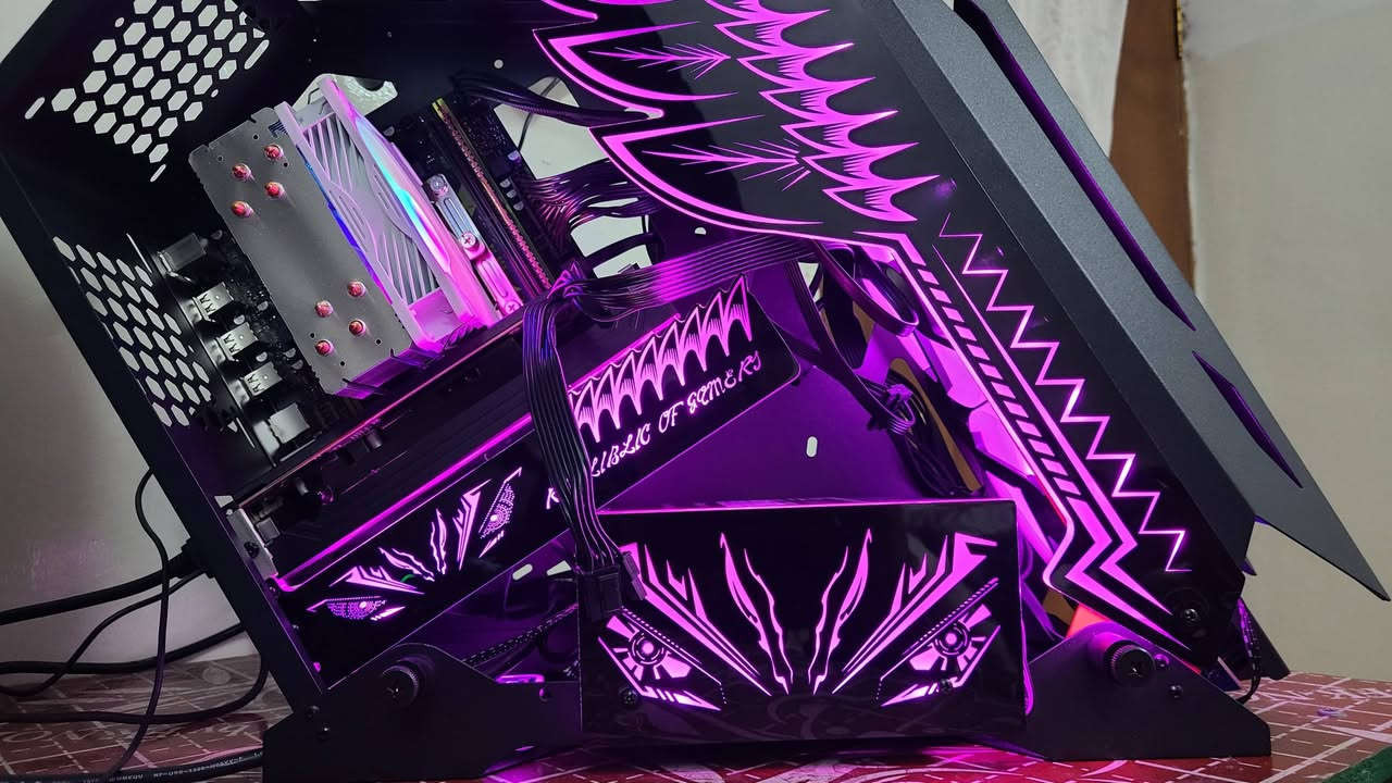 السلام عليكم ❤️

متوفر تجميعة مرتبة كيس كل القطع جديدة للبيع المواصفات 👾💜 :

Xeon E5 2680 V4 NEW
14Cores / 28Thread 

Cooler 120ML MASS RGB NEW

M.B X99 DDR4 New

RAM 16GB DDR4 Crucial New

GPU : RX 580 8GB Unika Black 2Fans
+GPU Holder

Storage : M.2 NVME 128GB + HDD 500GB WD Blue NEW

PSU 750W Xigmatek Hydra-M Full Modelar 80% Plus Bronze 

 Case Century Star+ 3FANS RGB New

كيس عملاق وبيه مراوح وليدات ورمونت تحكم كامل

تجهيز جديد غير مستخدم ✨️

الملاحظات حرارة متعبر الخمسينات 💯

السعر 400 ألف فقط 💜

مكاني موصل متوفر توصيل لجميع المحافظات ❤️

للتواصل : ***********

ومنزللها ألعاب 18 لعبة 👾
