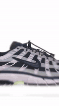 نايك- ميتاليك ✔️ 

وكالة- من شركة- نايك

القياس- ٣ ٤

واتساب/***********

 #متابعةللصفحة #هاشتاك #insfagram
