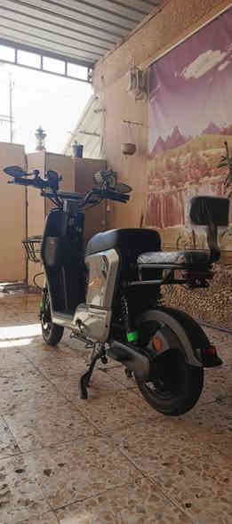 السلام عليكم
دراجه شحن للبيع لون رصاصي 
نضيفه كلش صارلهه ٣ اشهر من طالعه معرض 
اربعه باتري 20.2A
الباتري بحاله الوكاله 
كهربائياتهه كلهه شغاله 
مابيهه شي نقص 
نضام البريكات دسكات عنبار
نضام الرجوع للخلفR
ستان مبايل
سرعه 55حقيقي
ملف 1500Wحقيقي
بيهه شخط الي موضح بل صوره فقط هاي
السعر 475 وبيهه مجال بسيط
العنوان كربلاء الحر 
الرقم ***********بي واتساب مامتواجد ع الفيس
