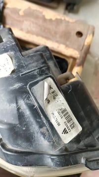 زوج ماصدات تفصيخ اصلي  مع غرفه دوج مخمل ومدوشمه موديل 18 وبعض المواد م...