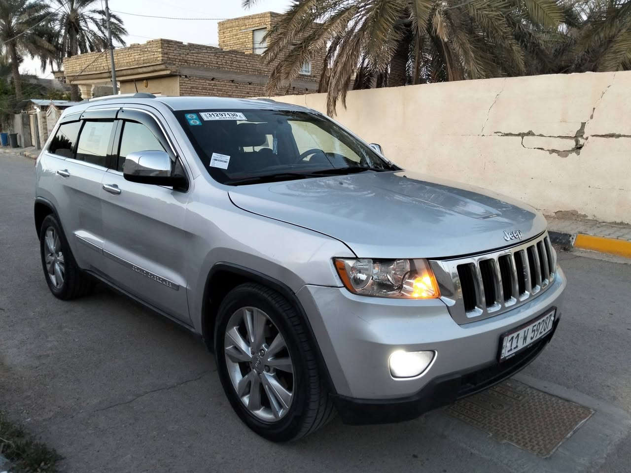 السلام عليكم جيب لاريدو موديل 2012 وارد امريكي ضررها جاملغ وبنيد فقط رقم بغداد دولي (بأسمي) تحويل مباشر سنوية للـ30 محرك 3600 محرك وكير مكفولات تبريد تدفئه شغال تخم تاير جديد حدادية امامي وخلفي جديد فول ما عده الفتحه بصمة ترحيب كشنات جلد حضن تحكمات ستيرن شاشة كامره خلفيه حساسات لايت زنون علماً السيارة بيها رشات صبغ بدون دواخل جمالية فقط السعر 143 للأستفسار اكثر (***********) عنواني واسط ، اتصال فقط غير متواجد على النت
