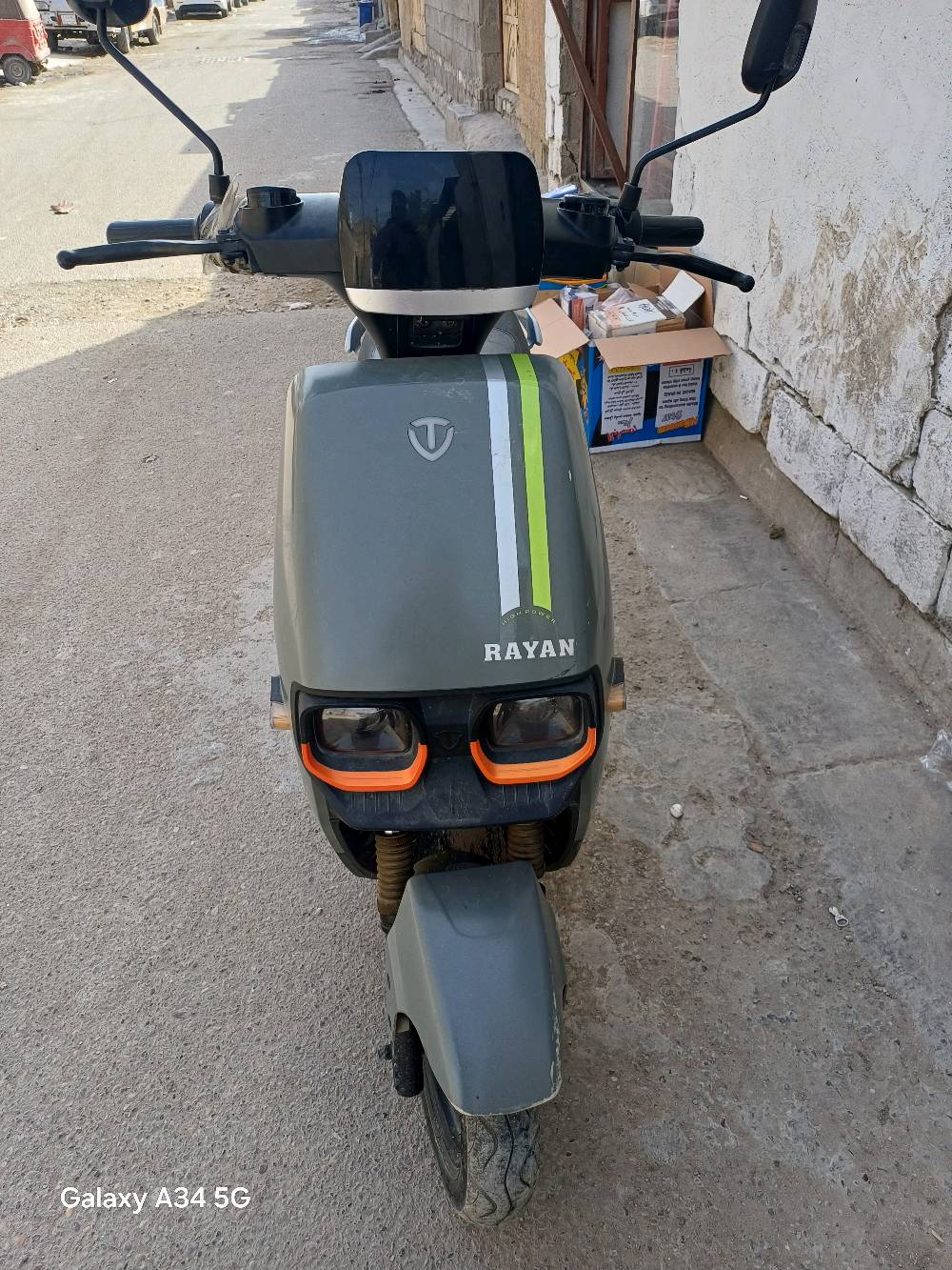 الزعفرانيه قرب ساحة ابو فريد رقم الهاتف ***********