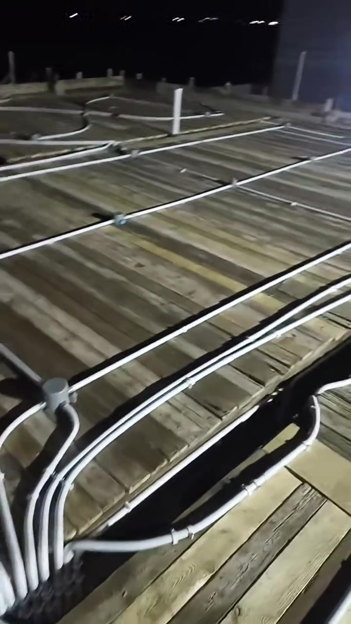اذا عندك بناء 🏠 او ترميم 🏚 او مقاول 👨‍💼 ومحتاج كهربائي 👷‍♂️💡...وصلت 

🔸نعمل في جميع مناطق العراق  
🔸 خبرة طويلة في مجال التأسيسات الكهربائية💯ماء .مجاري .سقوف ثانويه 
🔸كوادر عمل محترفة 👷🏻
🔸الالتزام بلمواعيد وسرعة الانجاز ⏱
🔸منظومات واساليب عمل متطورة 💻 
🔸اسعار مناسبة وتنافسية 💰

للتواصل معنا ..
📞***********✅واتساب***********
او ارسل رسالة ✉️للصفحة وسنرد عليكم .
 📲
