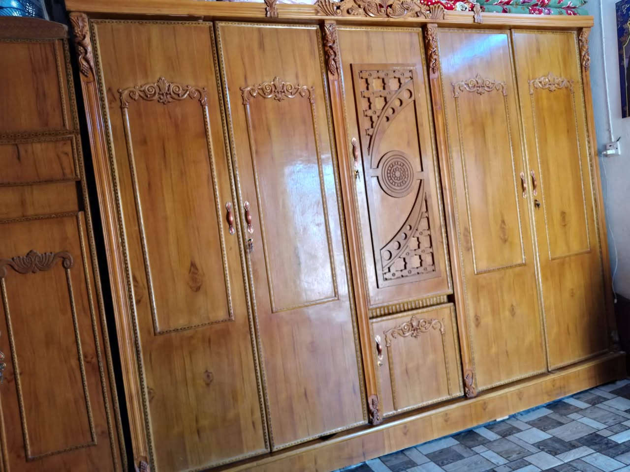 غرفه تسكام للبيع نضيفه مو سوقيه عاليه وضخمه مكانها الحمزه الشرقي السعر خاص


**إذا كنت صاحب هذا الإعلان وتريد حذفه لأي سبب، رجاءا أرسل رسالة إلى الدعم الفني**