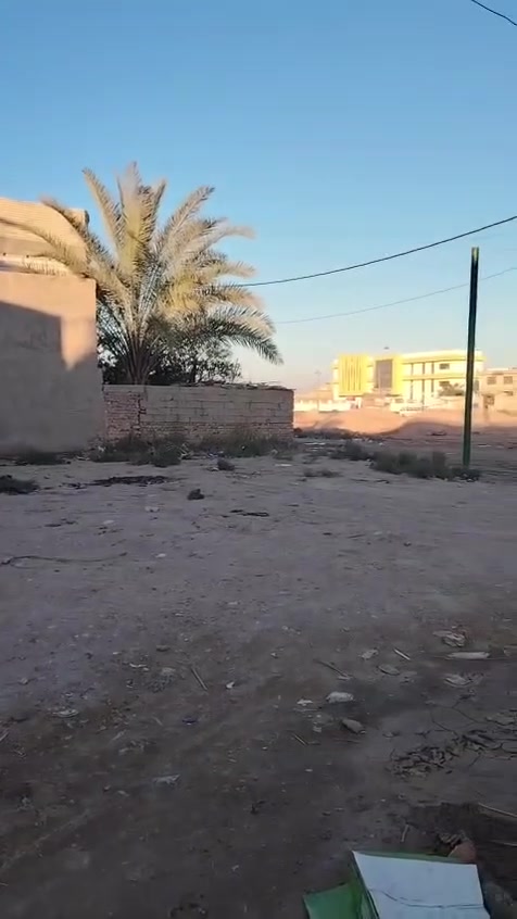 السلام عليكم.
قطعه طابو صرف مساحه ٢٥٠م واجهه ١٢.٥م نزال٢٠م ركن تباع كلها او نصفها الموقع كربلاء هنديه ام الهوى الجديده خدمات كامله مدارس وقريبه على الشارع العام السعر والتفاصيل على الارقام ادناه.
***********
***********
