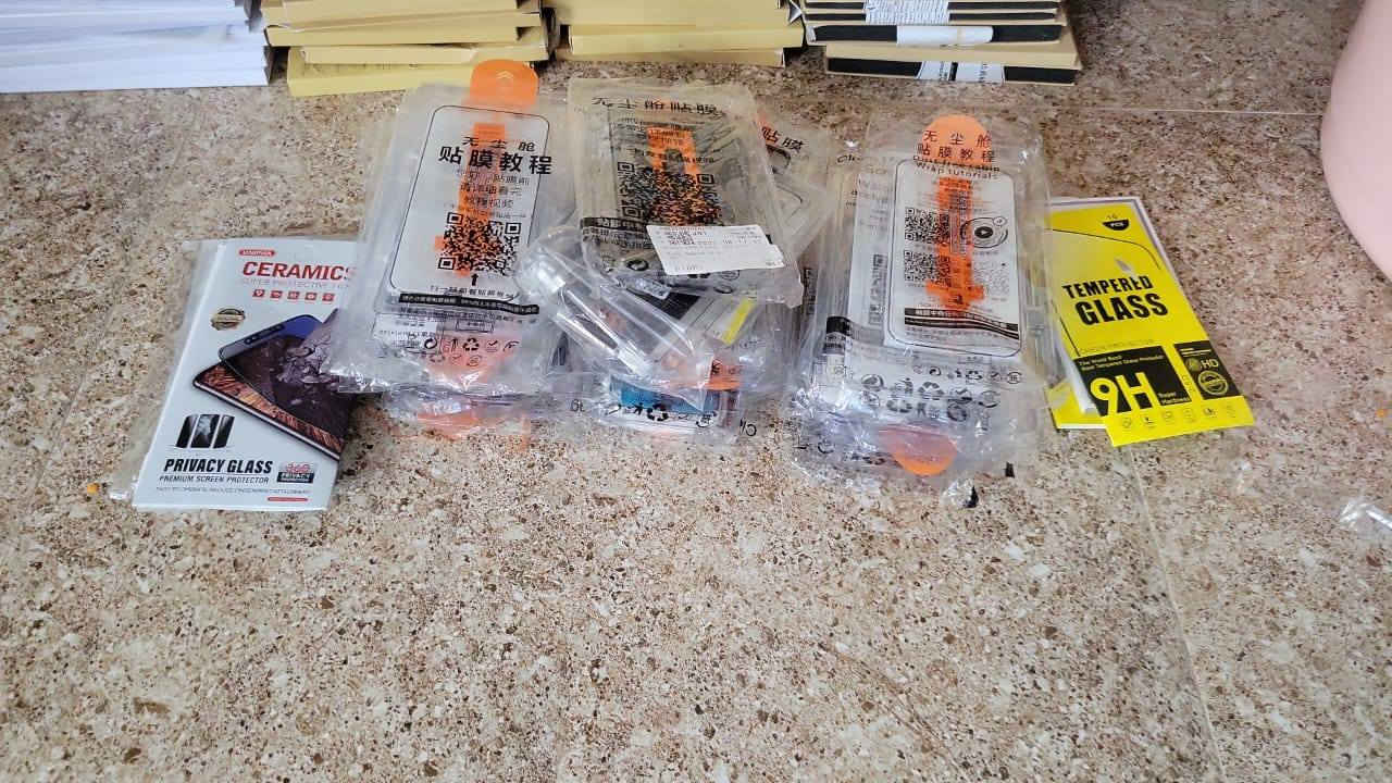 ١٠٠ باكيت كل باكيت بي لو ٣ واكو منهم ٦ 
الفلين بي من ٦ وفوك الكيس 
اكثثثر شي ايفون كلش قليل اندرويد معا كفرات ايباد وحاسبه 
سعر ٣٠ الف قفل


**إذا كنت صاحب هذا الإعلان وتريد حذفه لأي سبب، رجاءا أرسل رسالة إلى الدعم الفني**