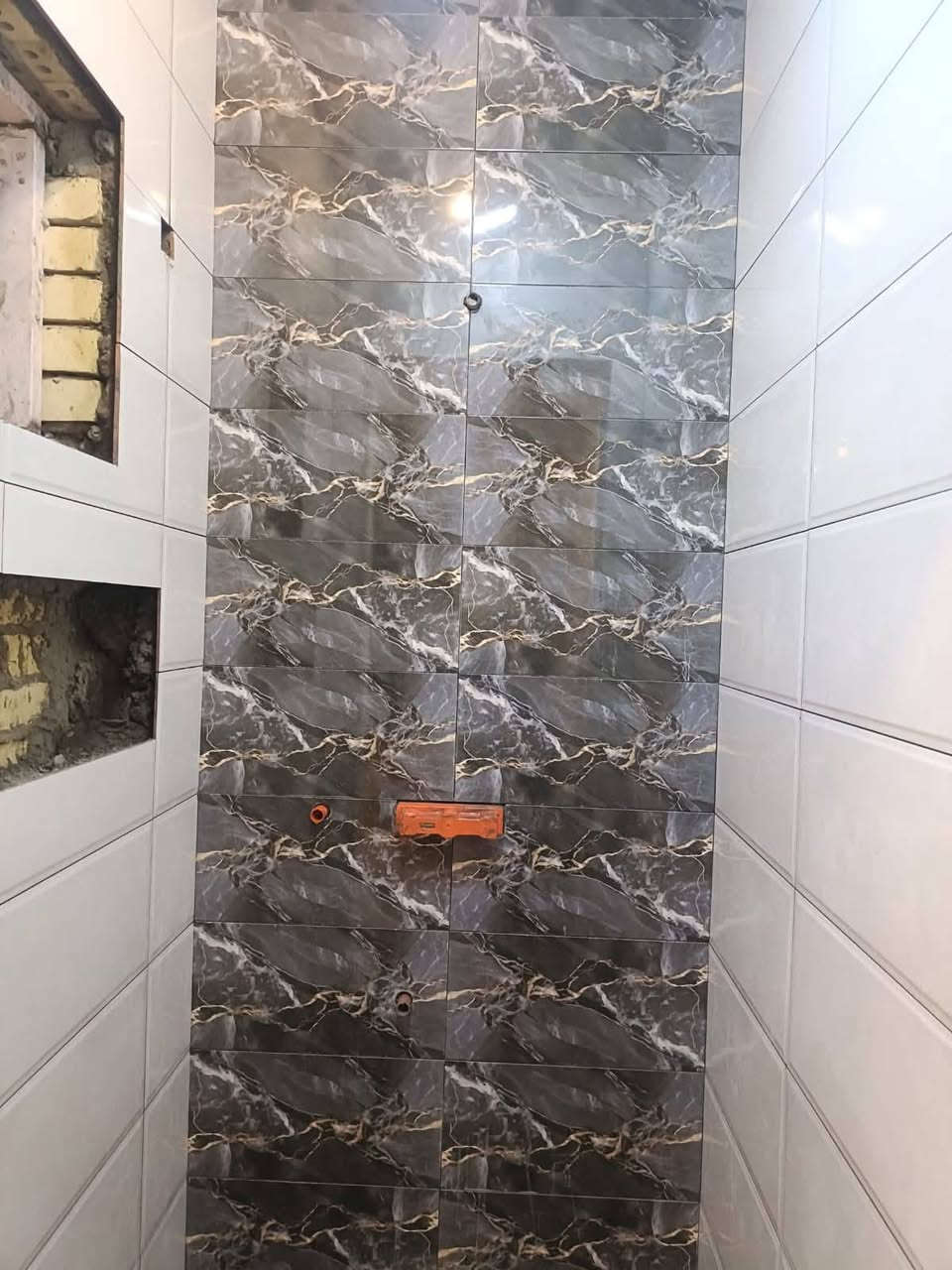 خلفه مصري لتطبيق جميع انواع السيرميك والبورسلين والكاشى والمرمر والبيات ***********
شغل درجه اوله عاليزر
