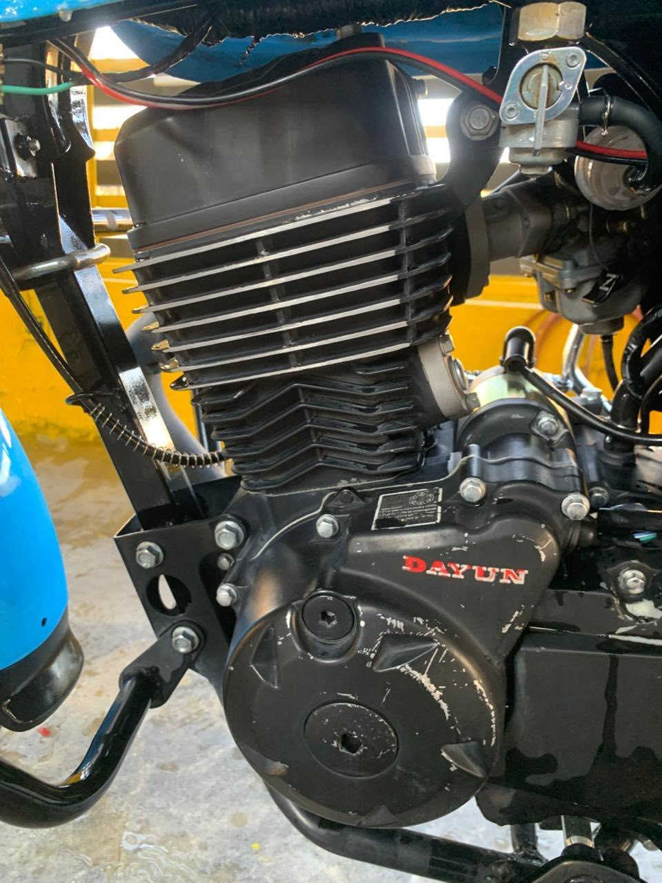 دايوان للبيع موديل 2023 رقم اربيل
دراجة نظيفة مابي اي عيب محرك كبس 
السعر مليونين او100 او بي مجال بسيط مكان الدراجة كركوك شارع المحافظة 
رقم صاحب الدارجة ***********
